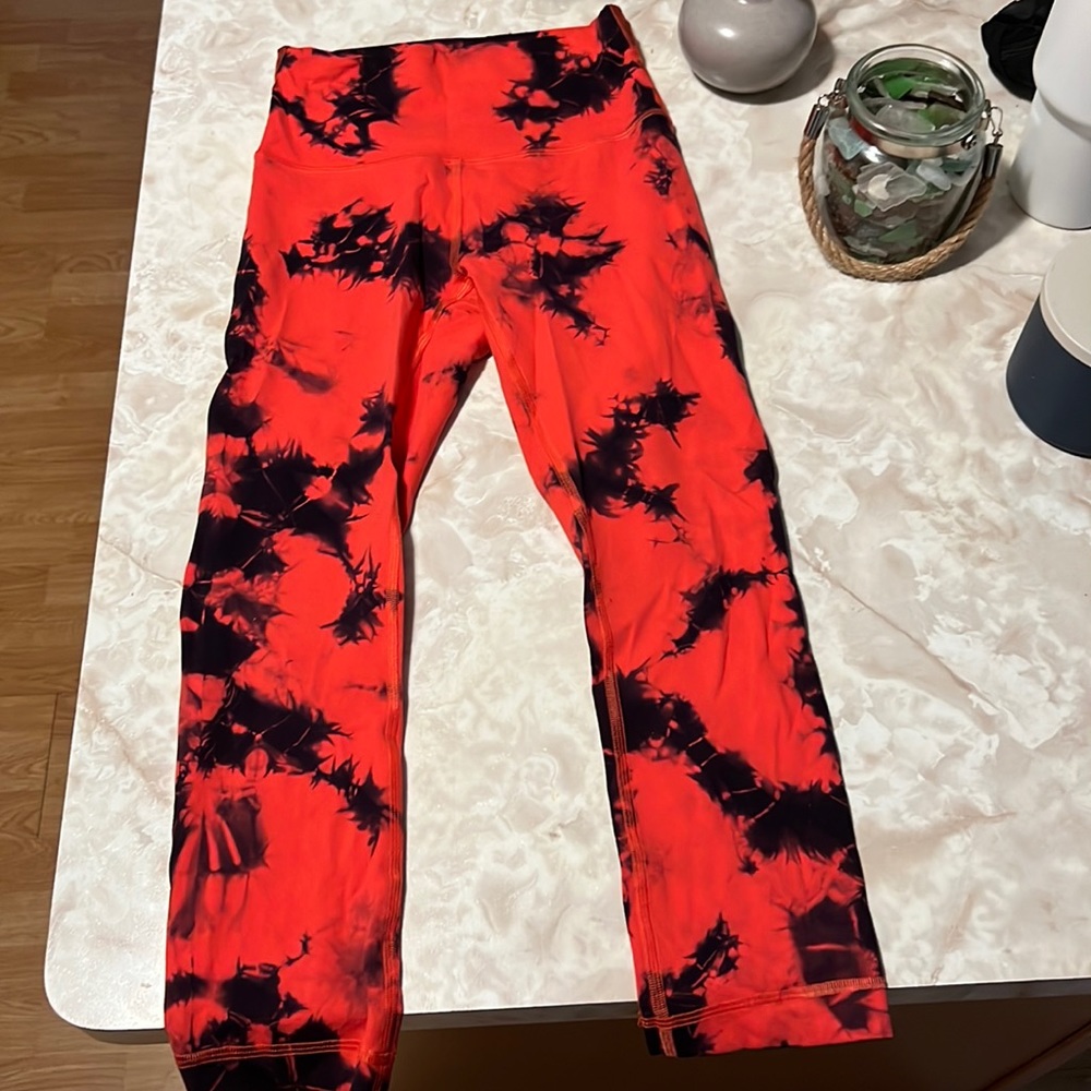 Lululemon cropped leggings